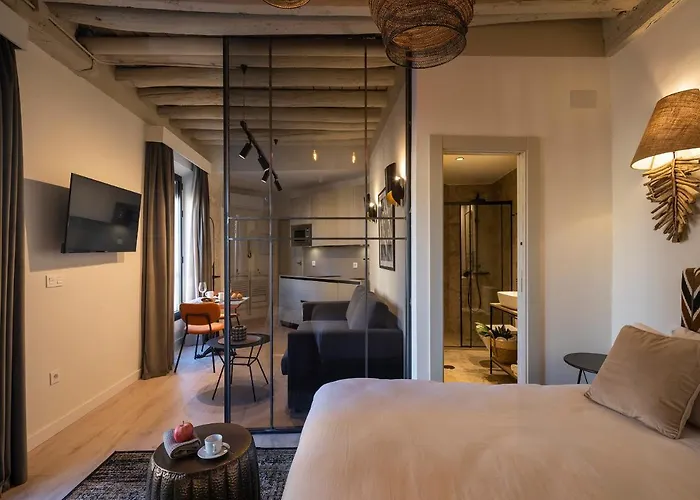 Home4U, Plaza Nueva 1